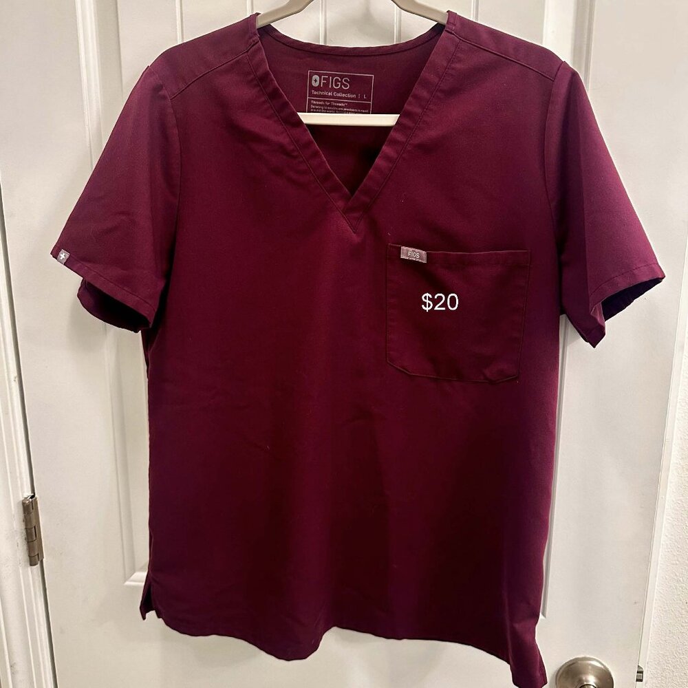 Figs Catarina One Pocket Scrub Top Plum size L